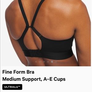 NWT lululemon Fine Form Bra in Black